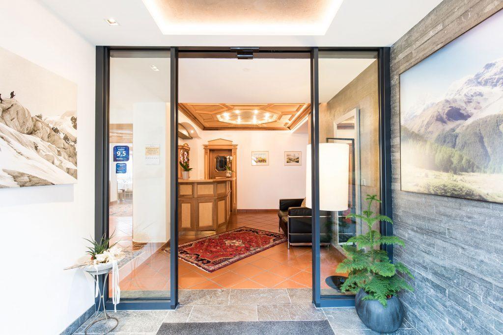 Hotel Eden Солда Екстериор снимка